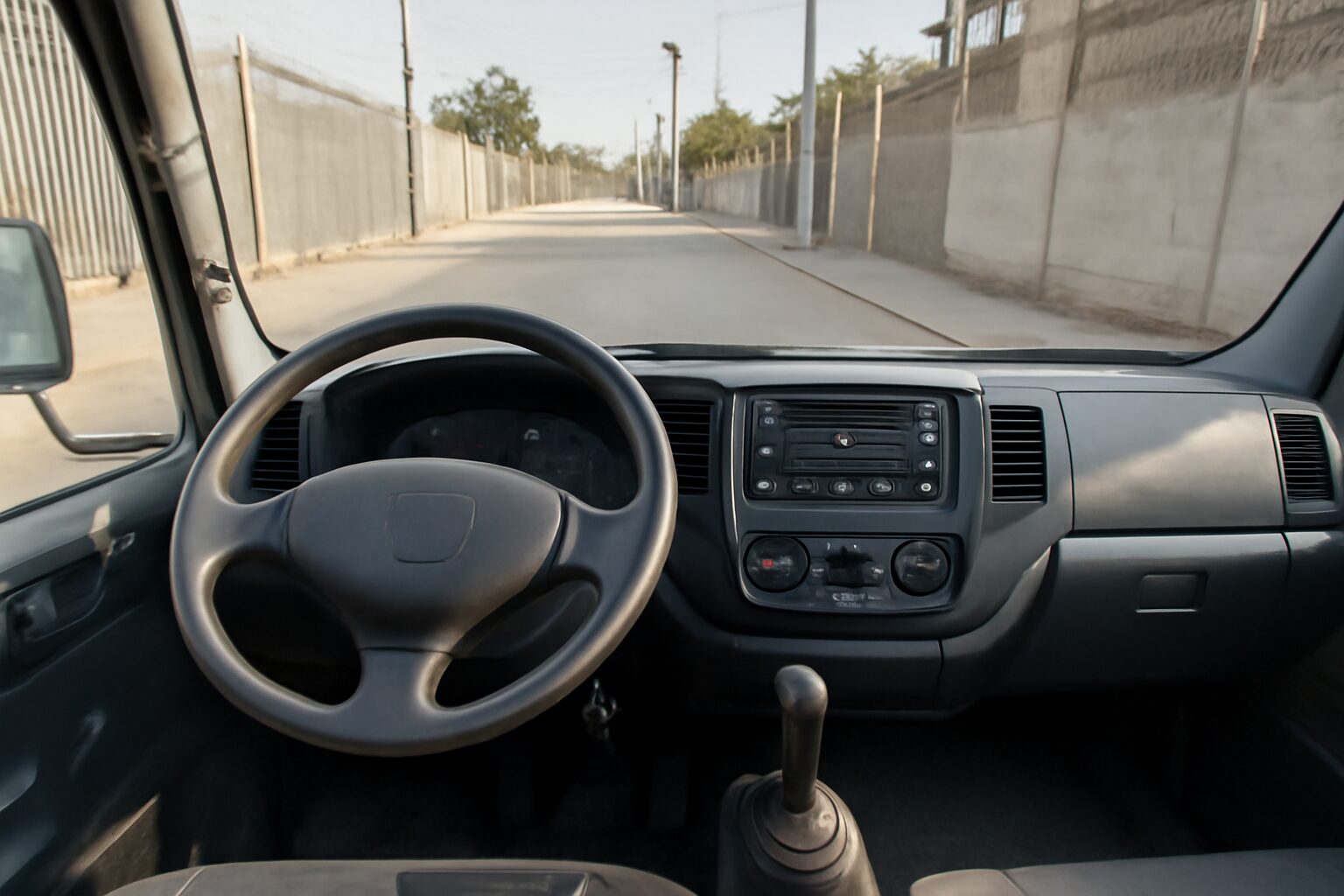 Isuzu NPR Volquete 2018 - Punta Negra - Asientos delanteros